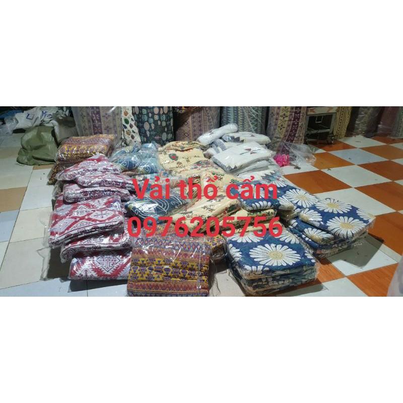 Thảm sofa ,thảm vintage họa tiết con công kích thước 2m2 ×1m6