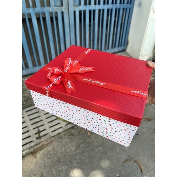 Hộp quà siêu bự, đựng thả ga
