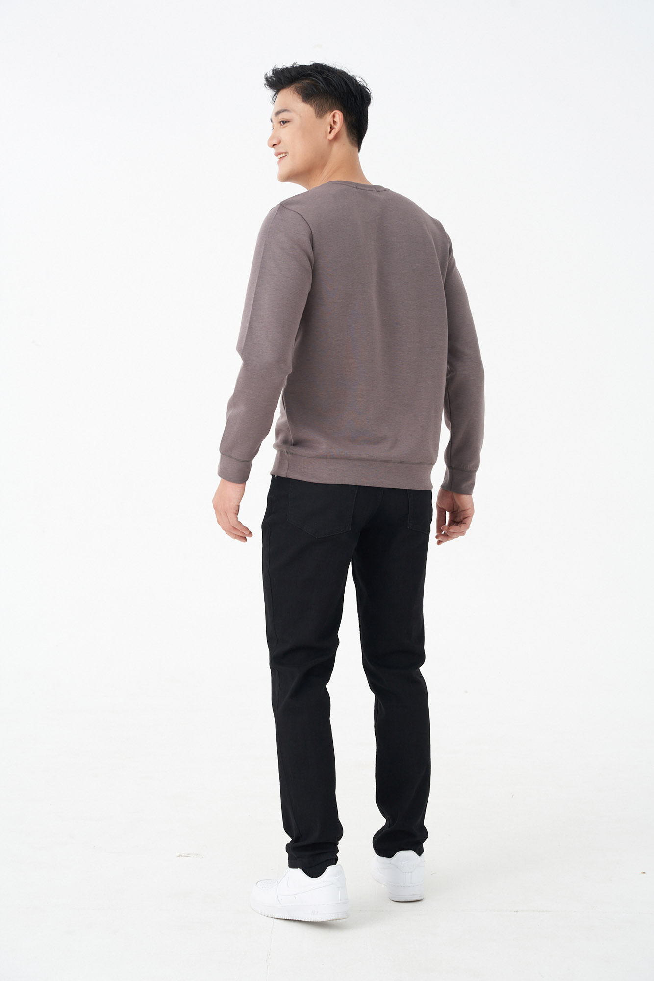 Áo Sweater Nam 5S FASHION Chất Nỉ Dày Dặn, Phom Ôm Vừa Vặn, Họa Tiết Thêu Nổi Bật, Màu Sắc Dễ Mặc