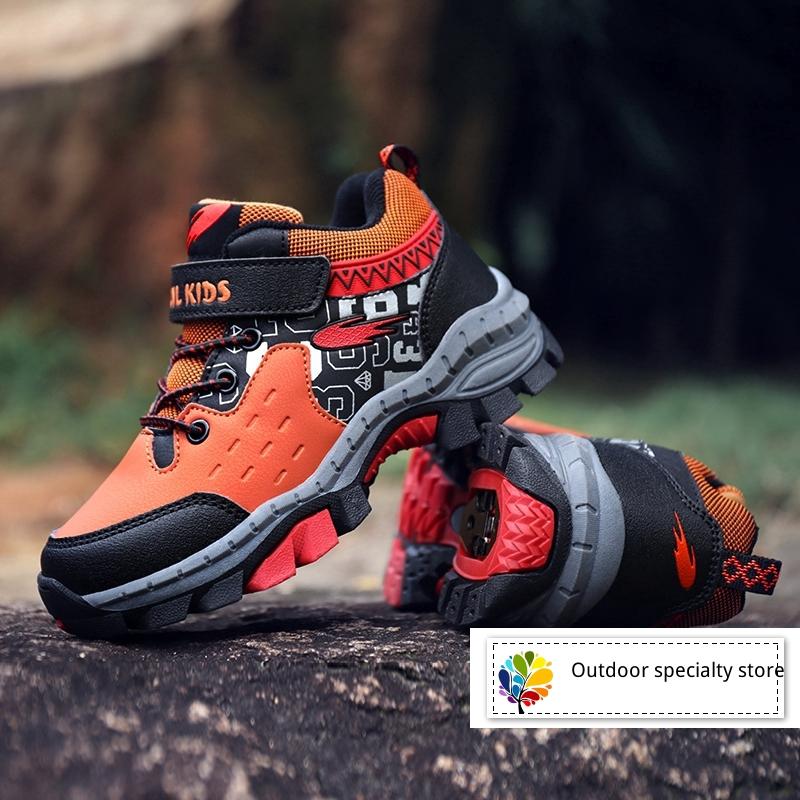 Giày Sneaker chống trượt cho bé