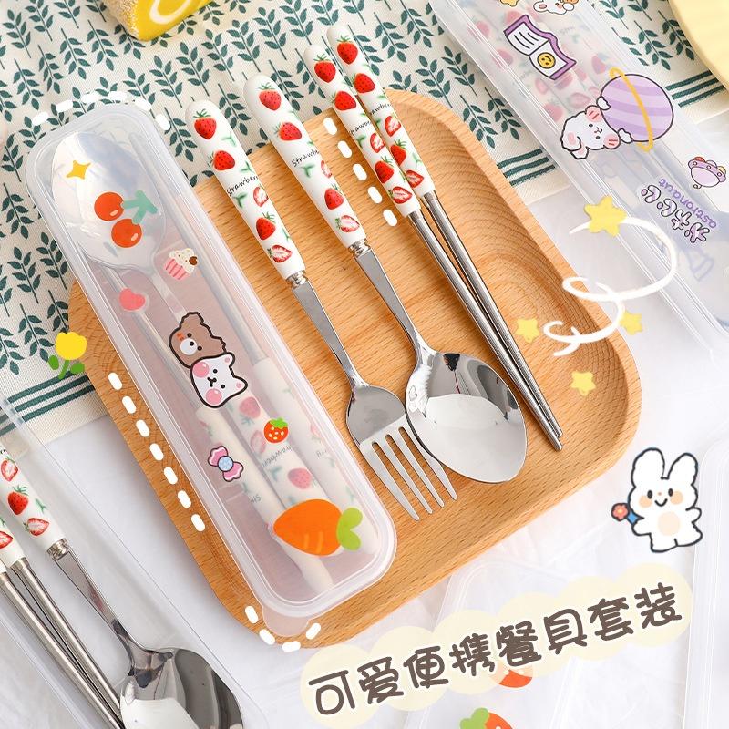 Set muỗng đũa cá nhân siêu xinh tặng kèm sticker ngẫu nhiên - UniLabel