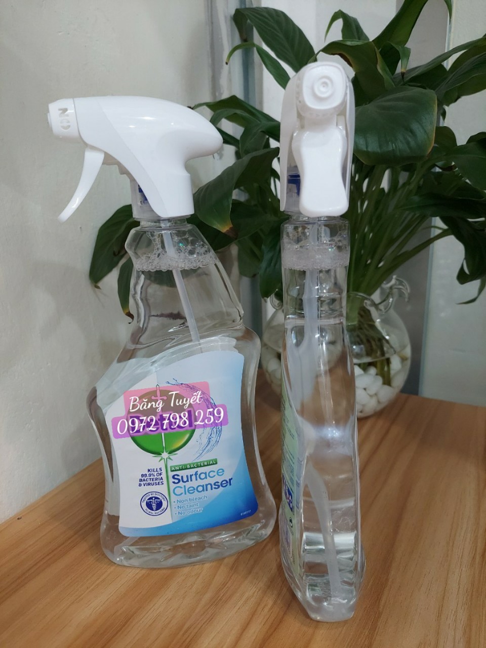 Chai xịt vệ sinh bề mặt kháng khuẩn Det tol 500ml