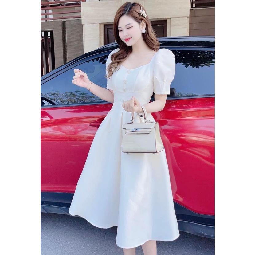 Đầm váy dự tiệc thời trang nữ sang chảnh với tone màu trắng phối đính nút xinh xắn dành cho các nàng đi dự tiệc