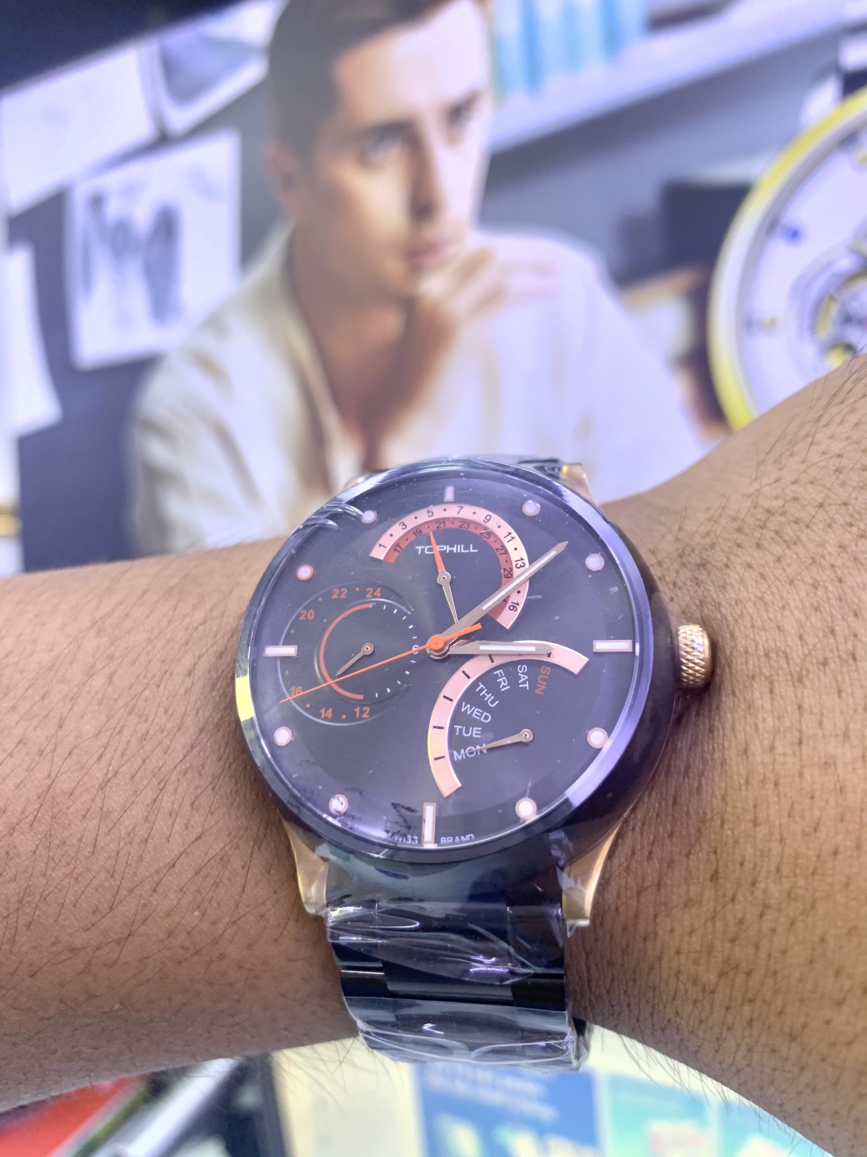 ĐỒNG HỒ TOPHILL TV007G.S0152 Nam dây thép 316L máy quartz kính Sapphire Size 43mm