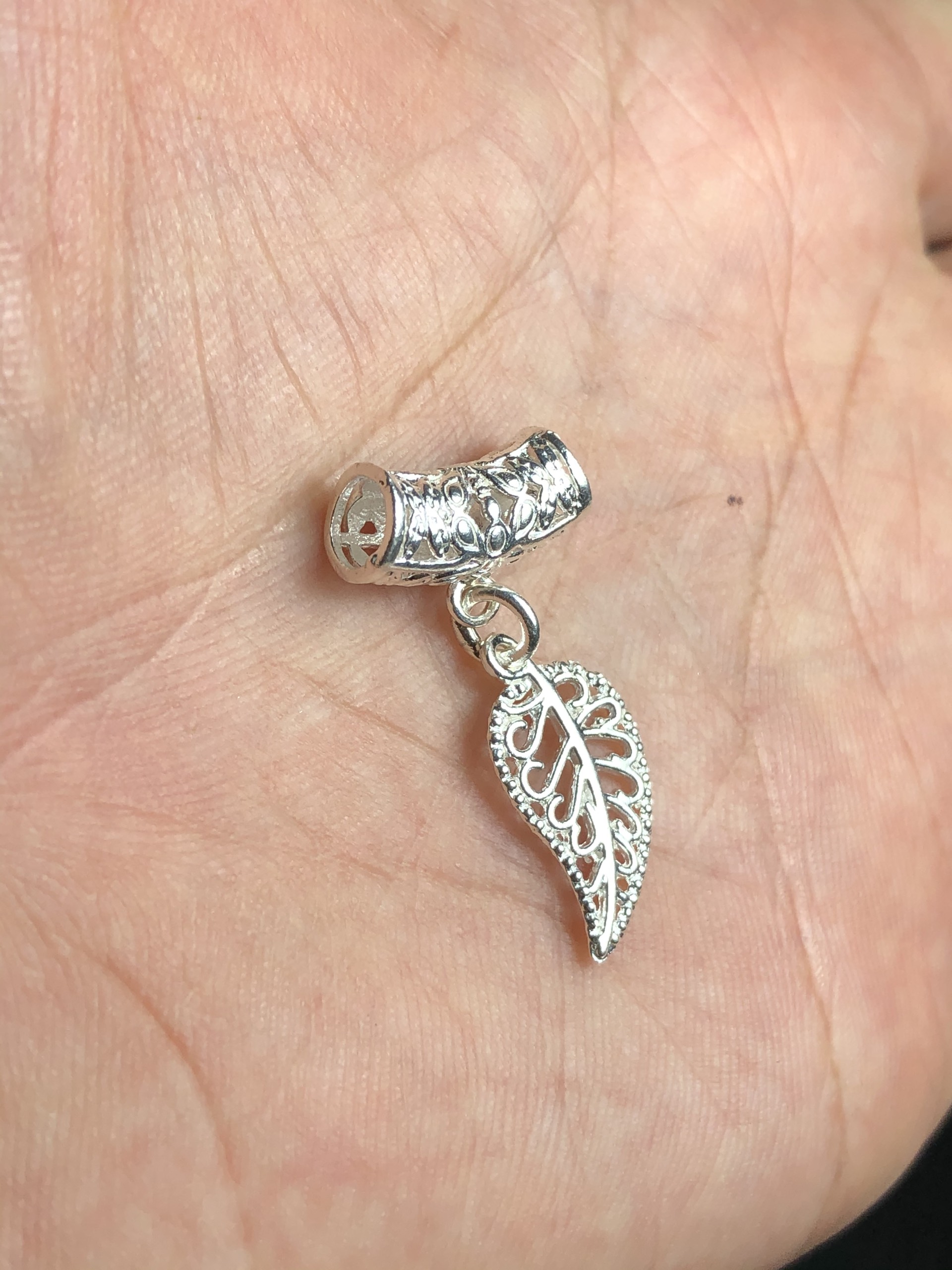 Charm Treo Lá Bạc  14.1x5.5mm, Charm Làm Vòng Tay, Trang Sức, Yoga, Phong Thuỷ, Phong Cách Bạc  (1 Cái)