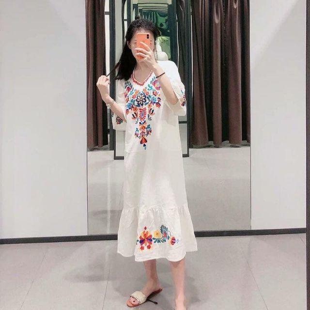 Đầm maxi suông trắng thêu hoa lai bèo boheme vintage