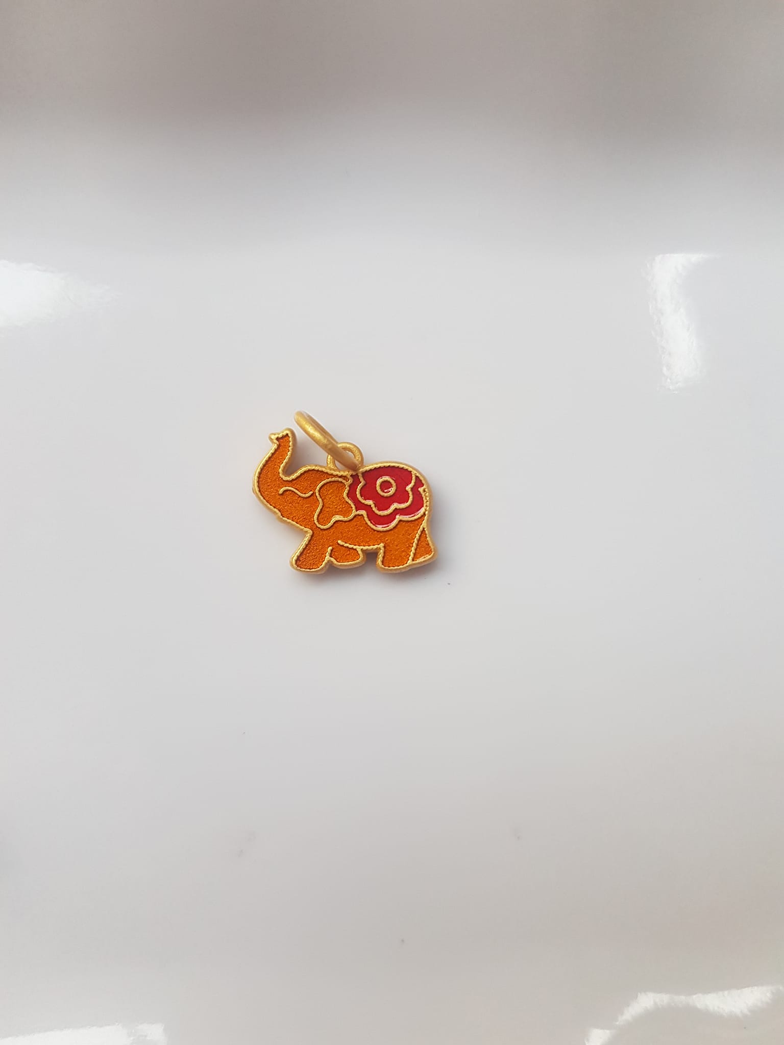 Phụ Kiện Charm Vòng Tay Nữ đẹp  Hình Voi màu vàng  Các chị phối với vòng đeo tay của mình xinh xinh ạ