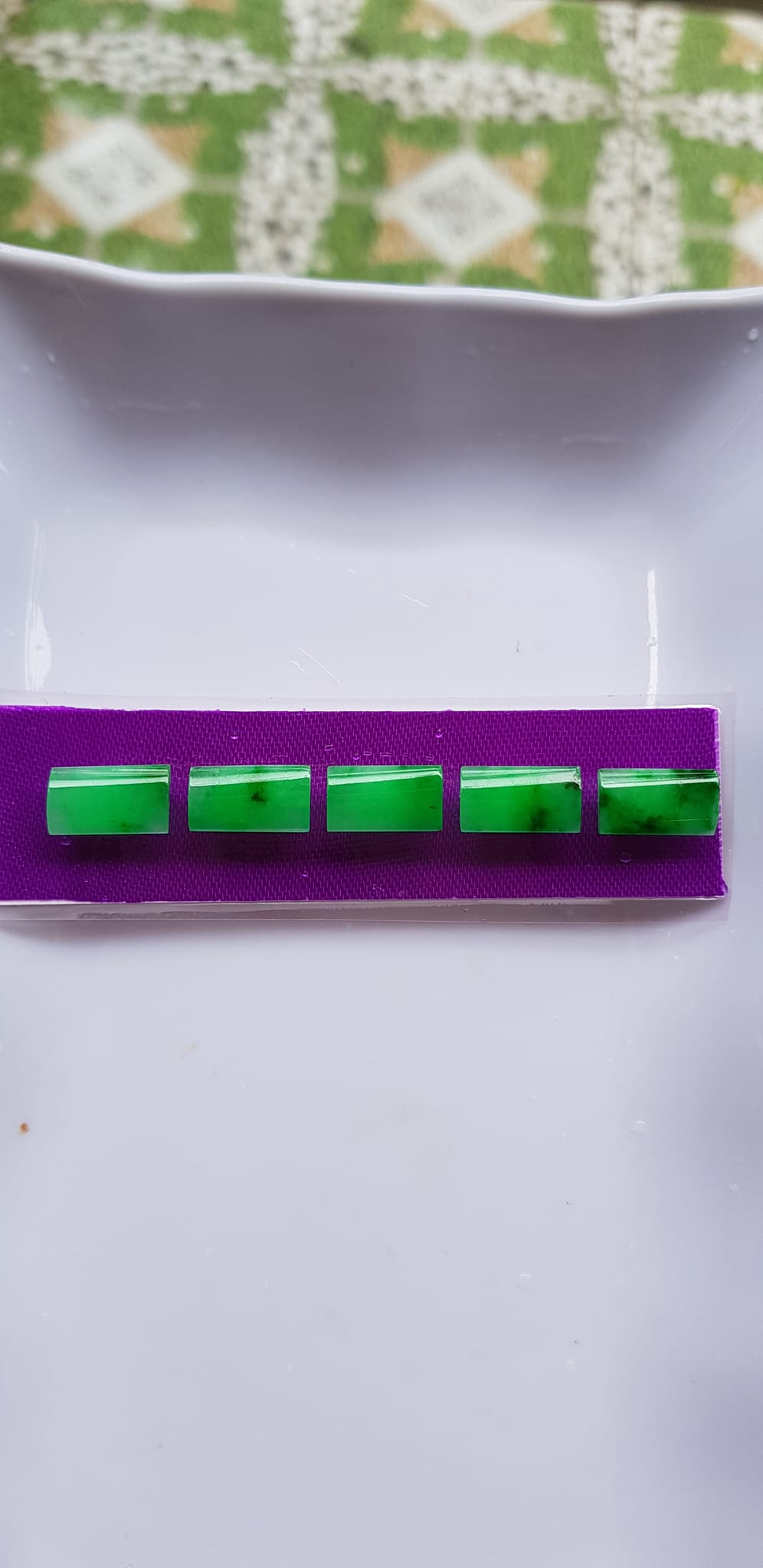1 bộ lắc tay hình chữ nhật bóng đẹp Dài 13mm x Ngang 7mm x Cao 2mm Đá Ngọc Cẩm Thạch tự nhiên Xanh Ngọc tươi bóng đẹp Nữ bọc vàng đeo đẹp sang quà tặng ý nghĩa gửii đến Mẹ và người thân ạ