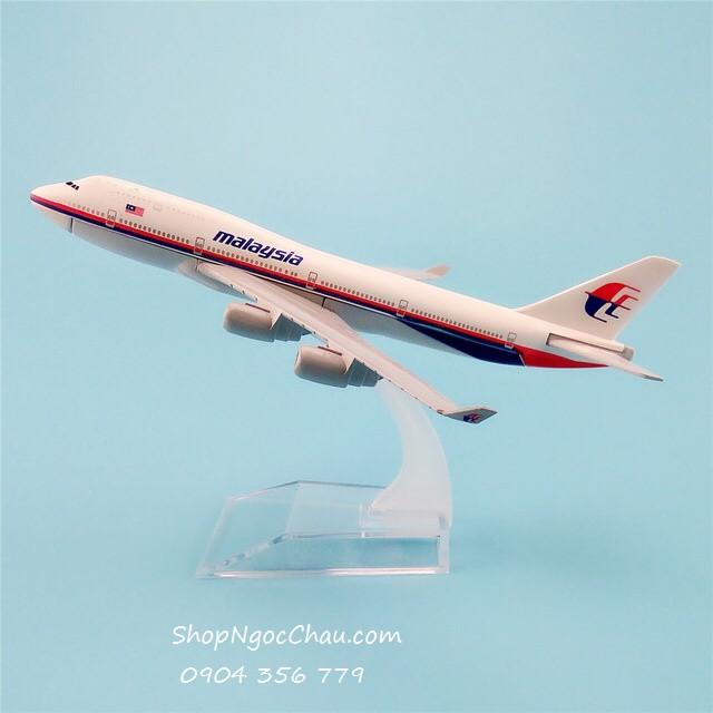 Mô hình máy bay B747 Malaysia Airlines 16cm