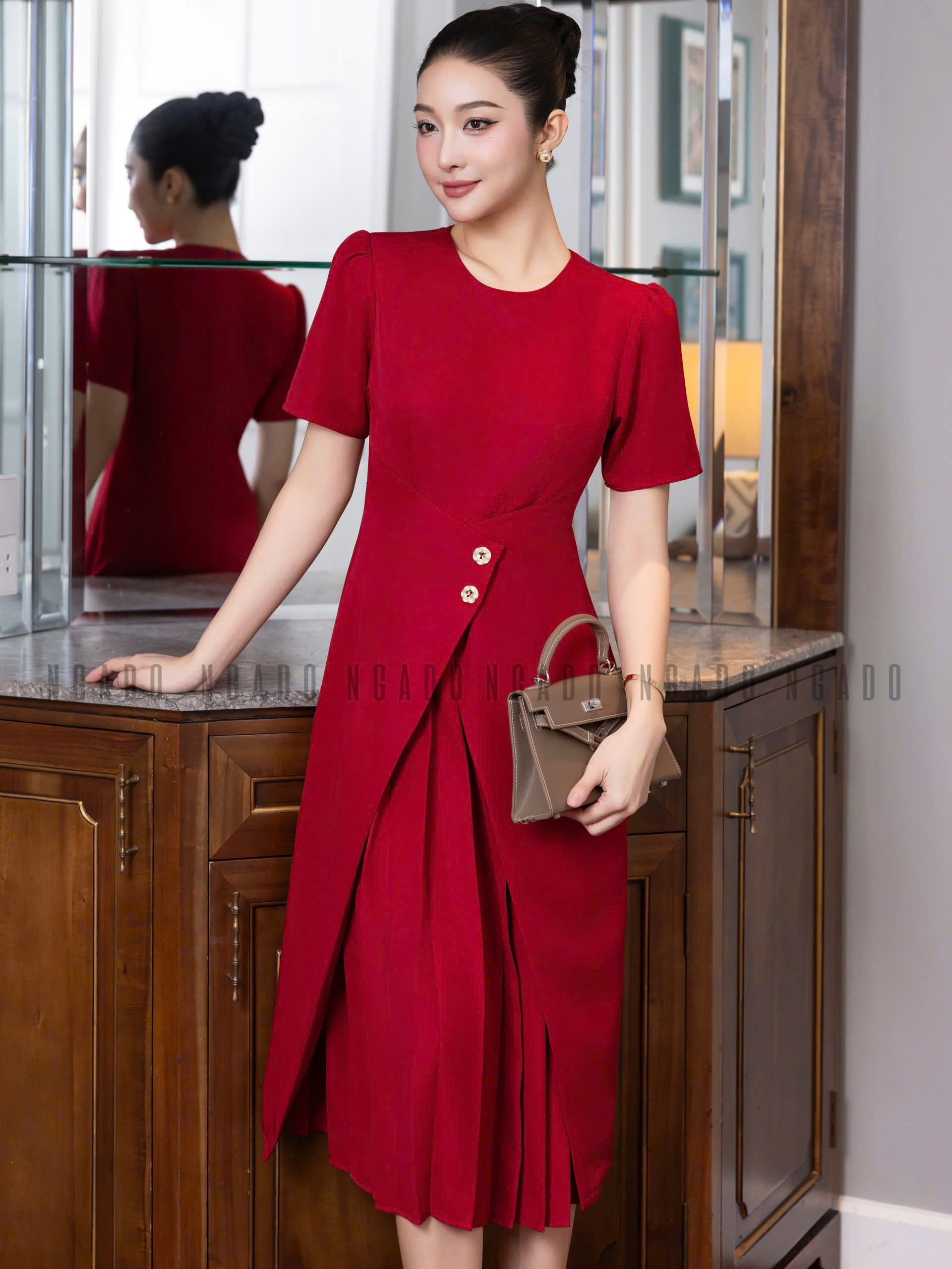 Đầm đỏ xếp ly tà đắp NGADO , đầm nữ , đầm công sở , dự tiệc