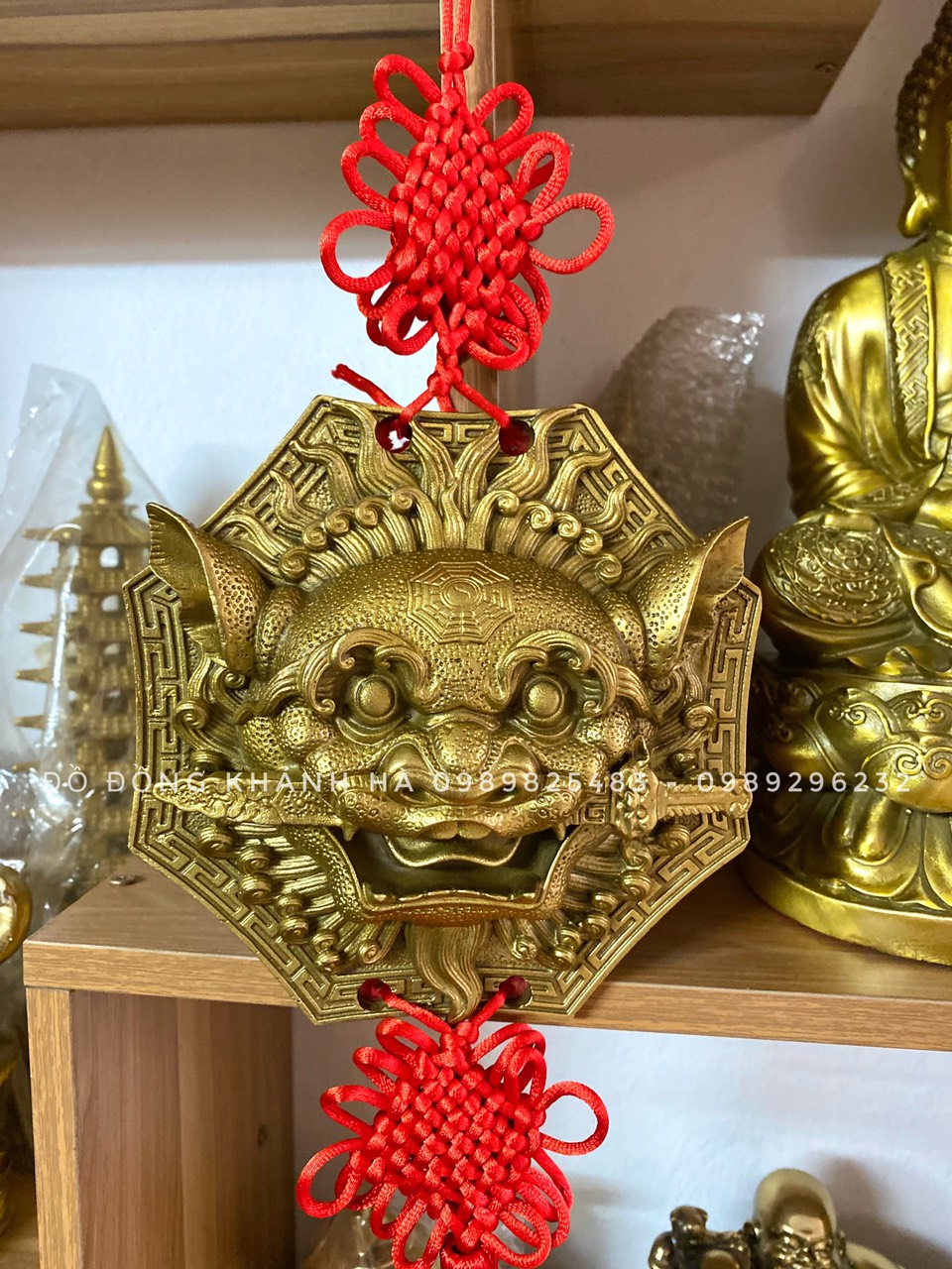 Mặt hổ phù ngậm kiếm phong thuỷ bằng đồng