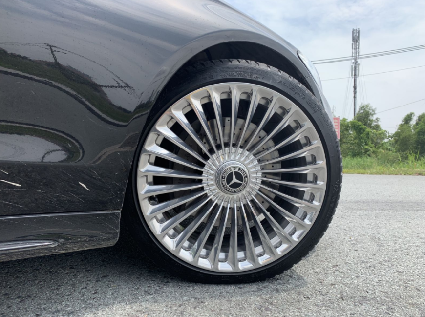 01 chiếc Logo chụp mâm, ốp lazang bánh xe ô tô Maybach BC-011