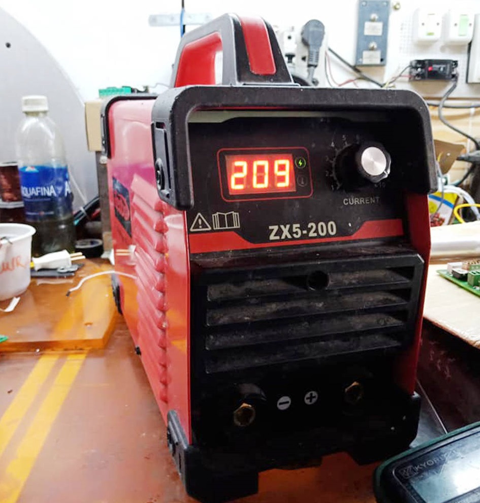 MÁY HÀN QUE ĐIỆN TỬ INVENTER REDBO ZX5-200 -HÀNG CHÍNH HÃNG
