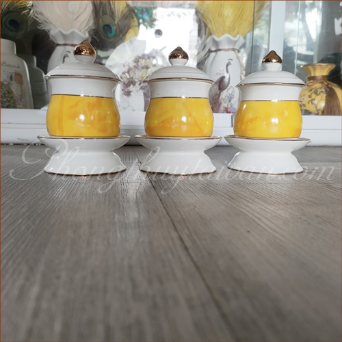 Bộ đồ sứ Trắng Vân Vàng - thờ cúng.