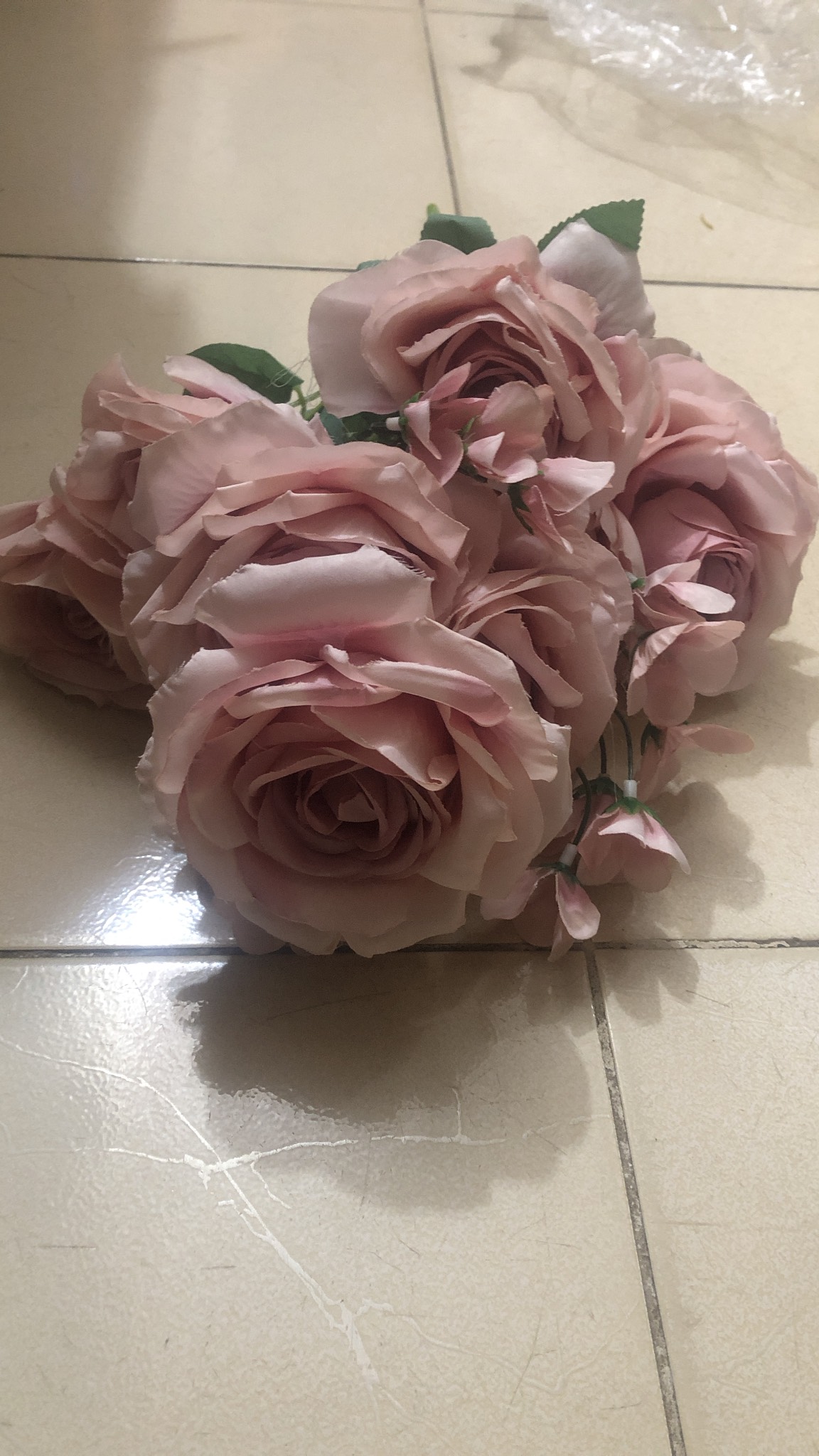 Hoa lụa - Cụm hoa hồng 10 bông Trắng