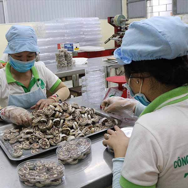 Bánh chuối phồng đậu phộng TƯ BÔNG
