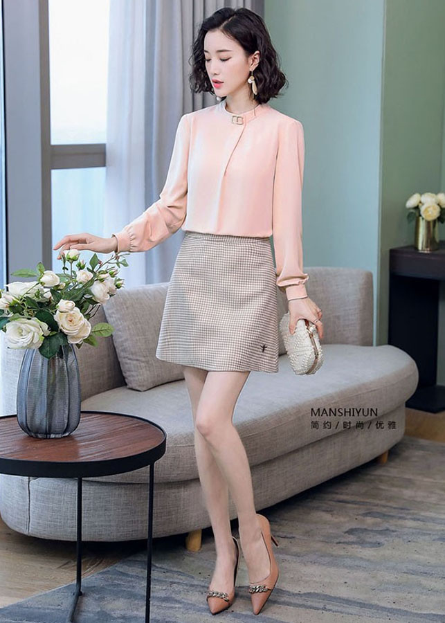 Áo Voan Cổ Trụ Phối Kẹp Kim Loại BY3289