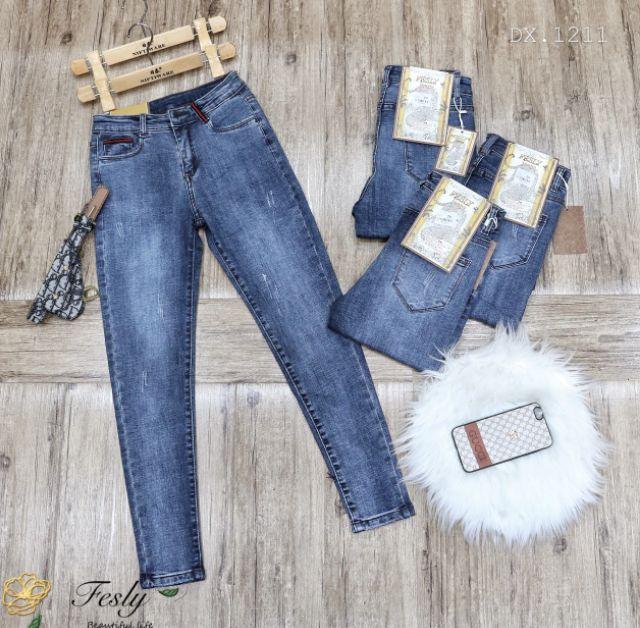 Quần Jean Nữ Xanh Xước Nhấn Cạp Lưng Cao