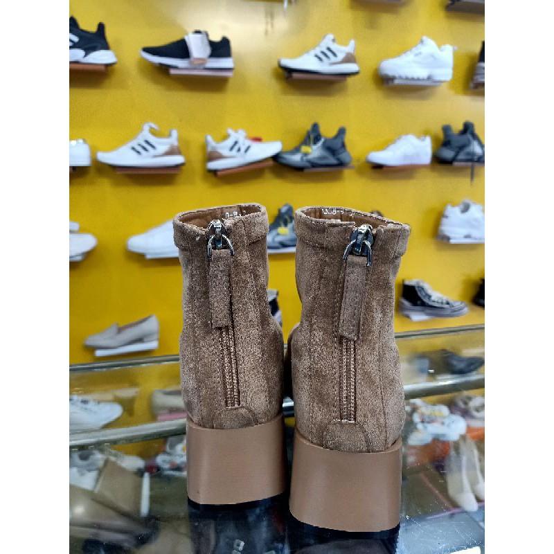 Boost nữ cao cấp