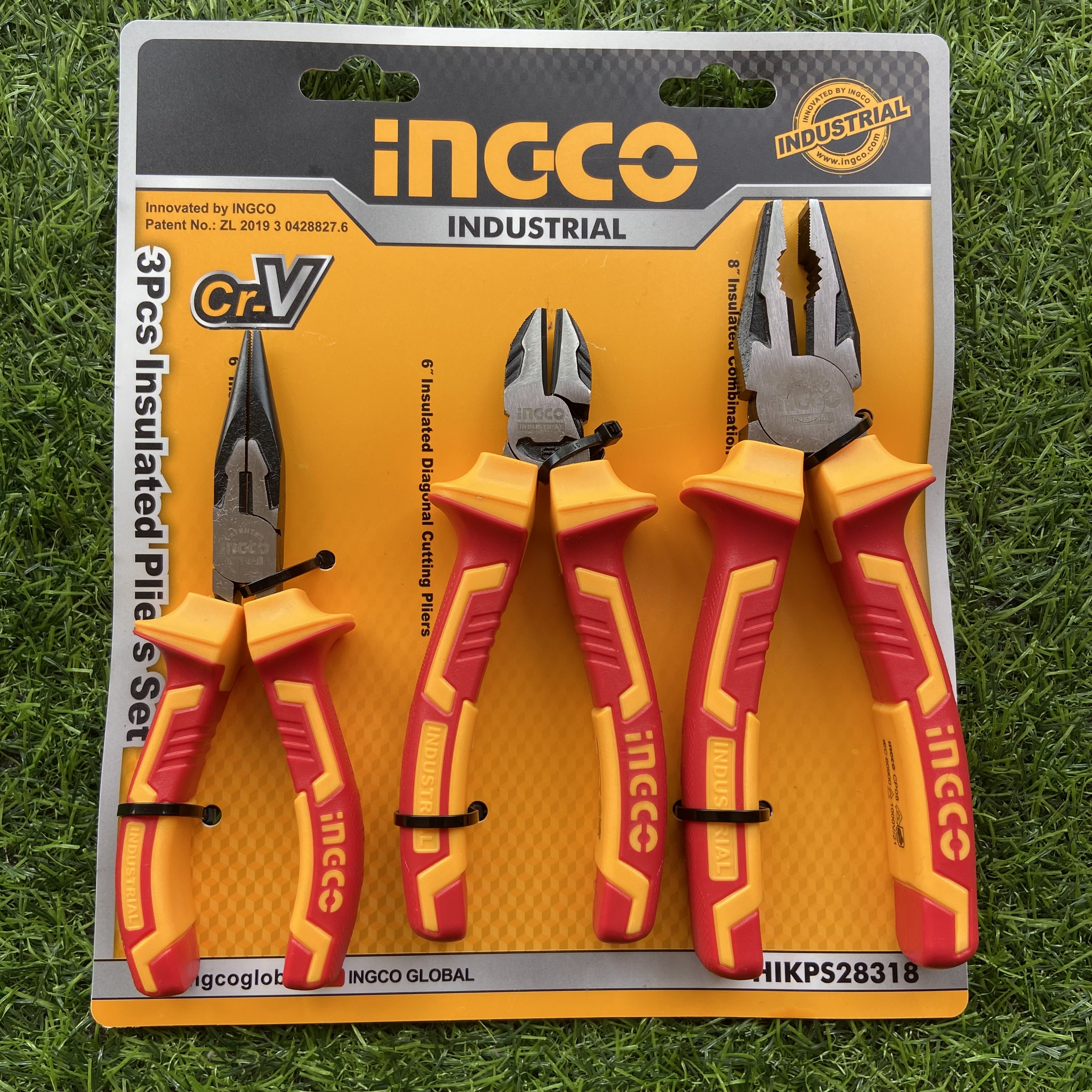 Bộ 3 kềm răng, cắt, mũi nhọn cách điện ingco HIKPS28318