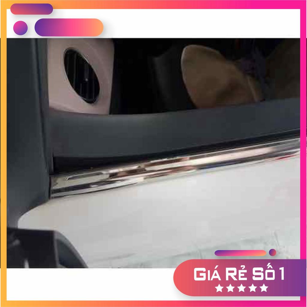 NẸP CHÂN KÍNH dành cho xe TOYOTA VIOS 2016-2017 INOX