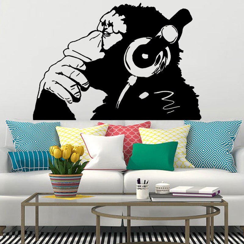 Decal dán tường đười ươi nghe nhạc trang trí độc đáo