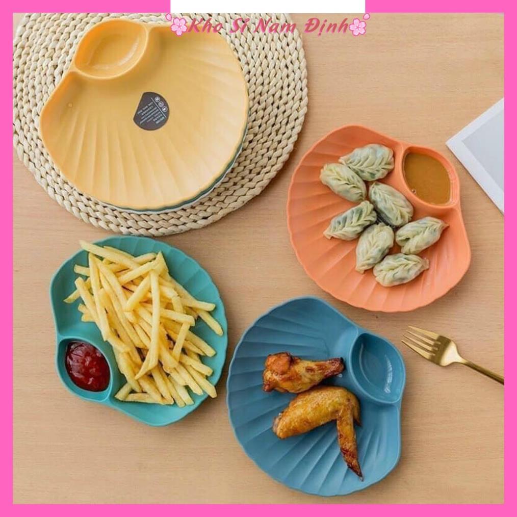 Set 4 đĩa ăn hình sò có ngăn để gia vị chấm