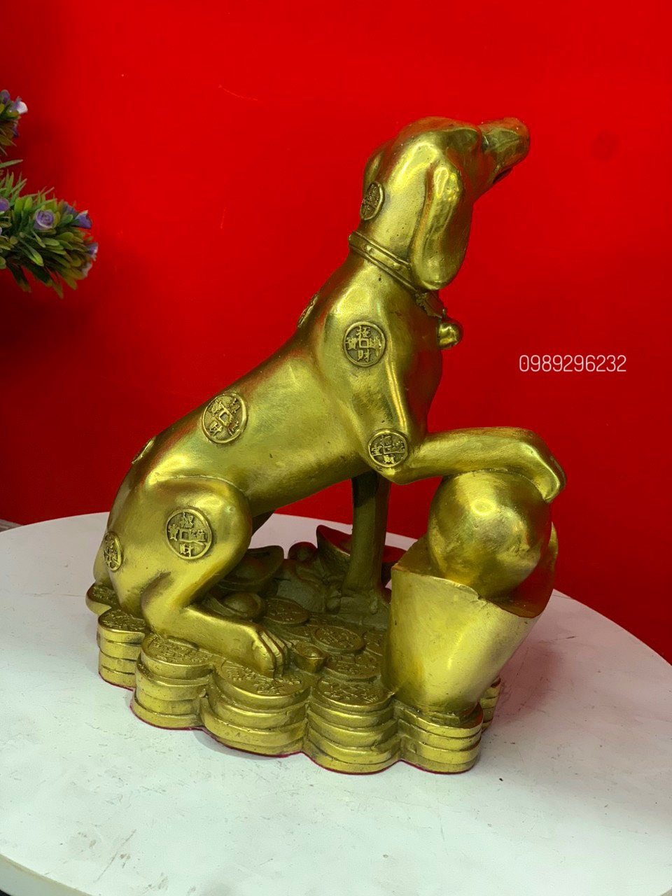 Tượng Chó phong thuỷ bằng đồng vàng