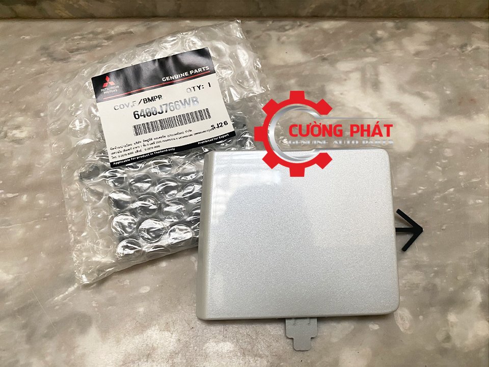 Nắp móc kéo cứu hộ Mitsubishi Attrage 2020-2024 mã 6400J766