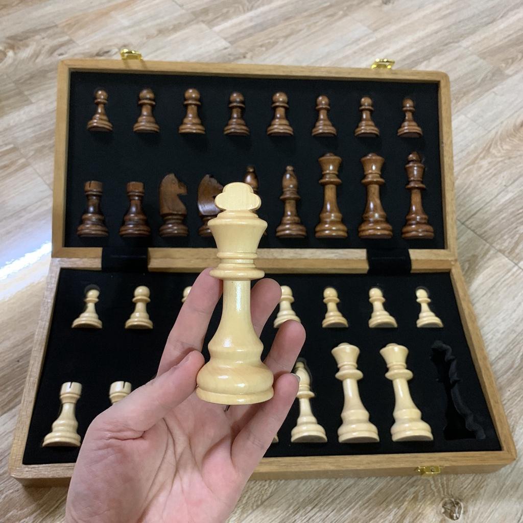 Bộ cờ vua bằng gỗ óc chó cao cấp tặng kèm quân hậu size 39cm và 45cm - HÌNH CHỤP THẬT