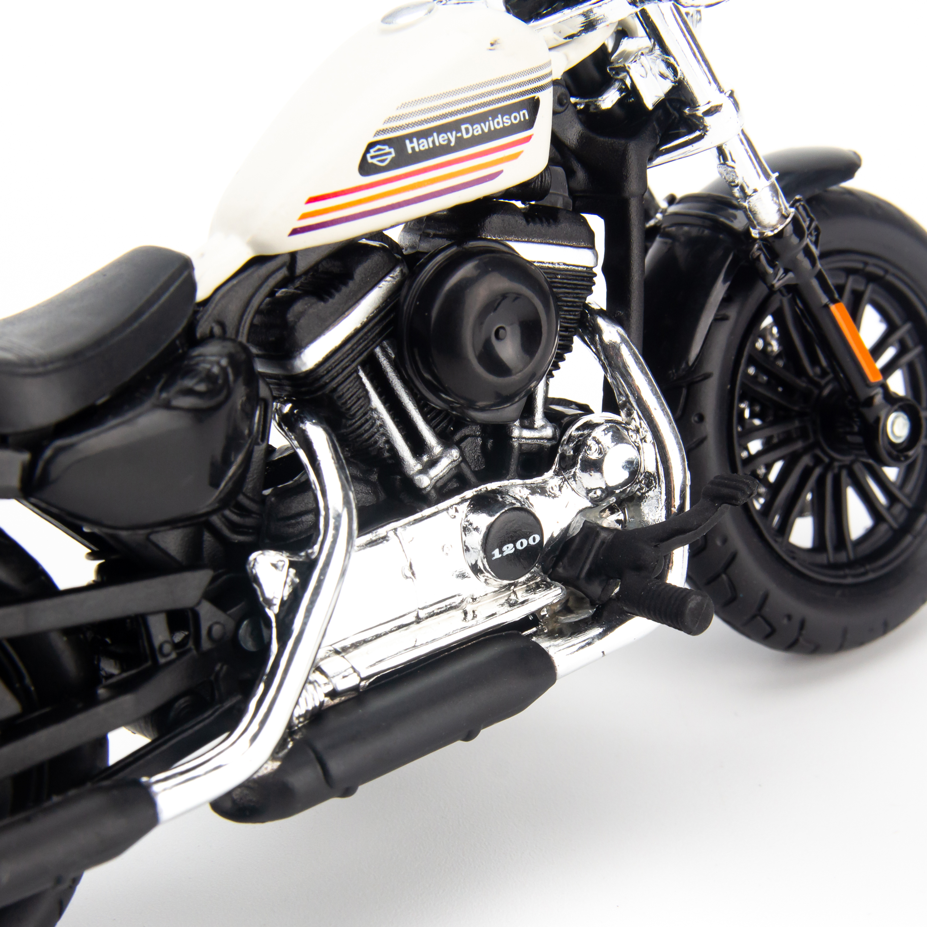 Mô hình mô tô Harley-Davidson Forty-Eight Special 2018 1:18 Maisto 18862