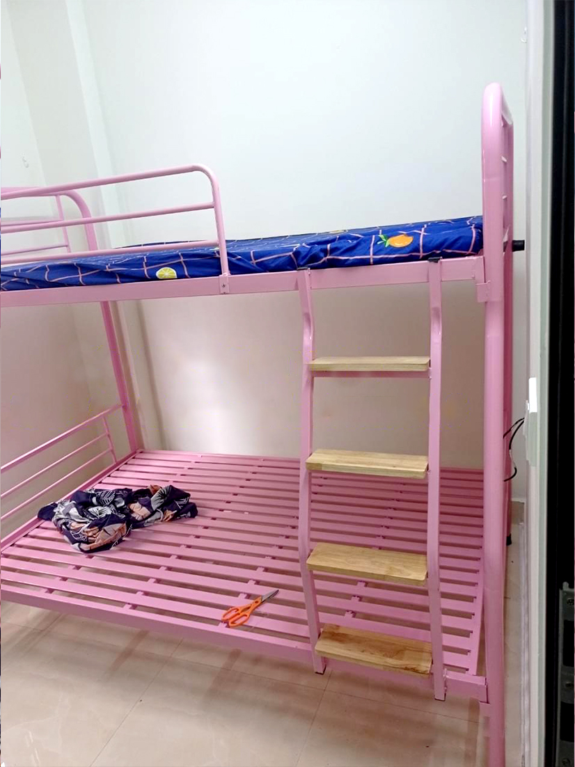 Giường sắt tầng hộp vuông sắt 4x8 kích thước 1M2 X 1M4 dài 2M