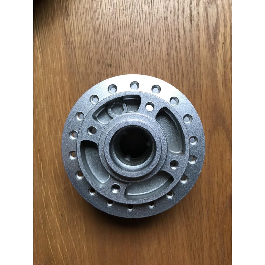 ĐÙM-MOAY Ơ 1 ĐĨA 4 LỖ LÕM DÙNG CHO XE HONDA 100 NHƯ RS, FUTURE NEO, WAVE S...
