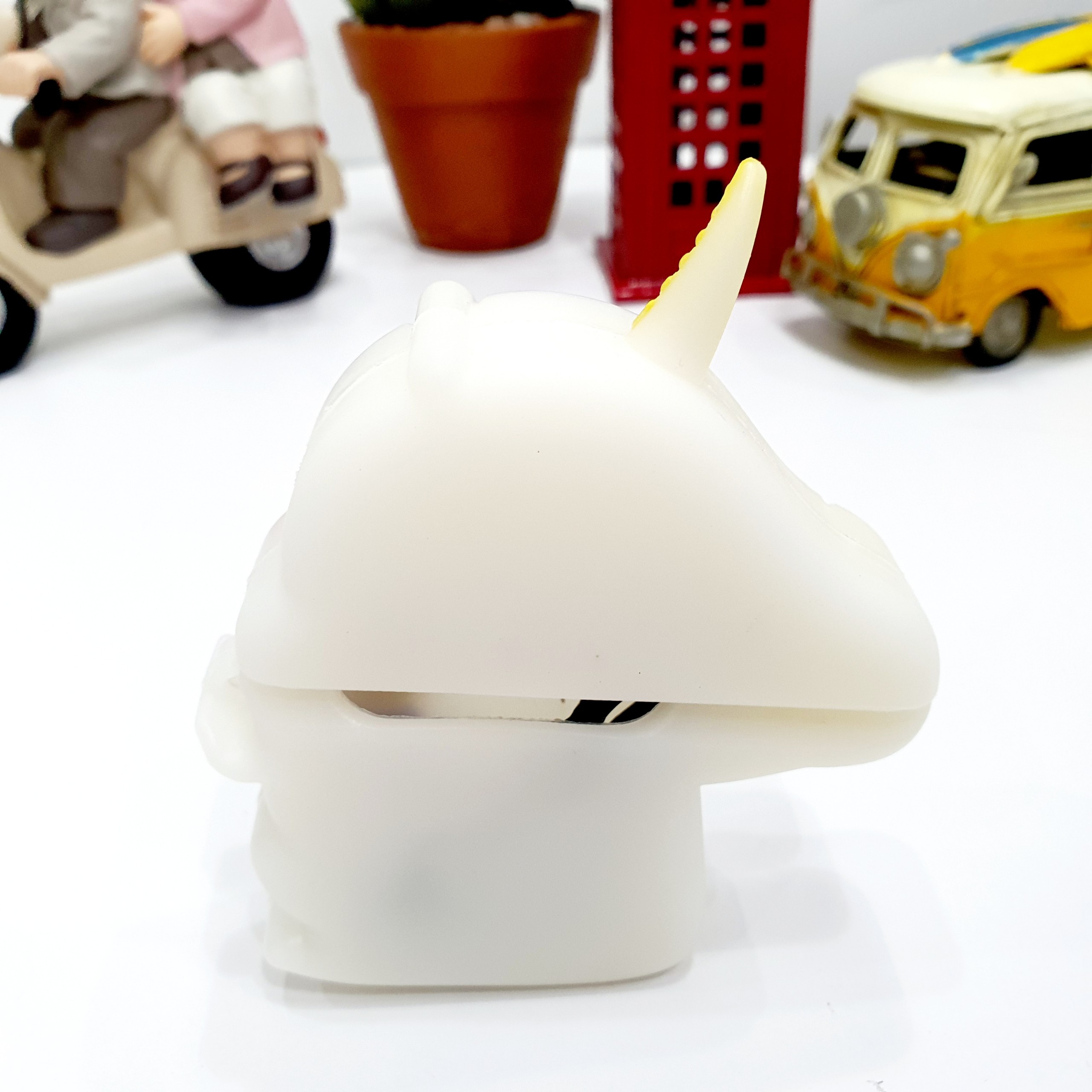 Case Ốp Silicon Bảo Vệ Cho Apple AirPods / AirPods 2 - Kỳ Lân 7 Màu