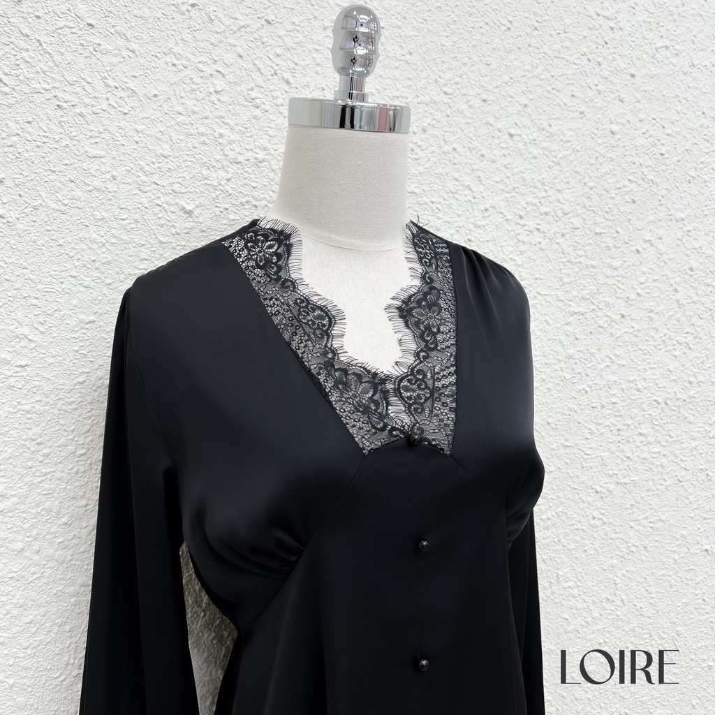 Váy Lụa Ren Cổ Tim Xẻ Tà Loirechic LSL34