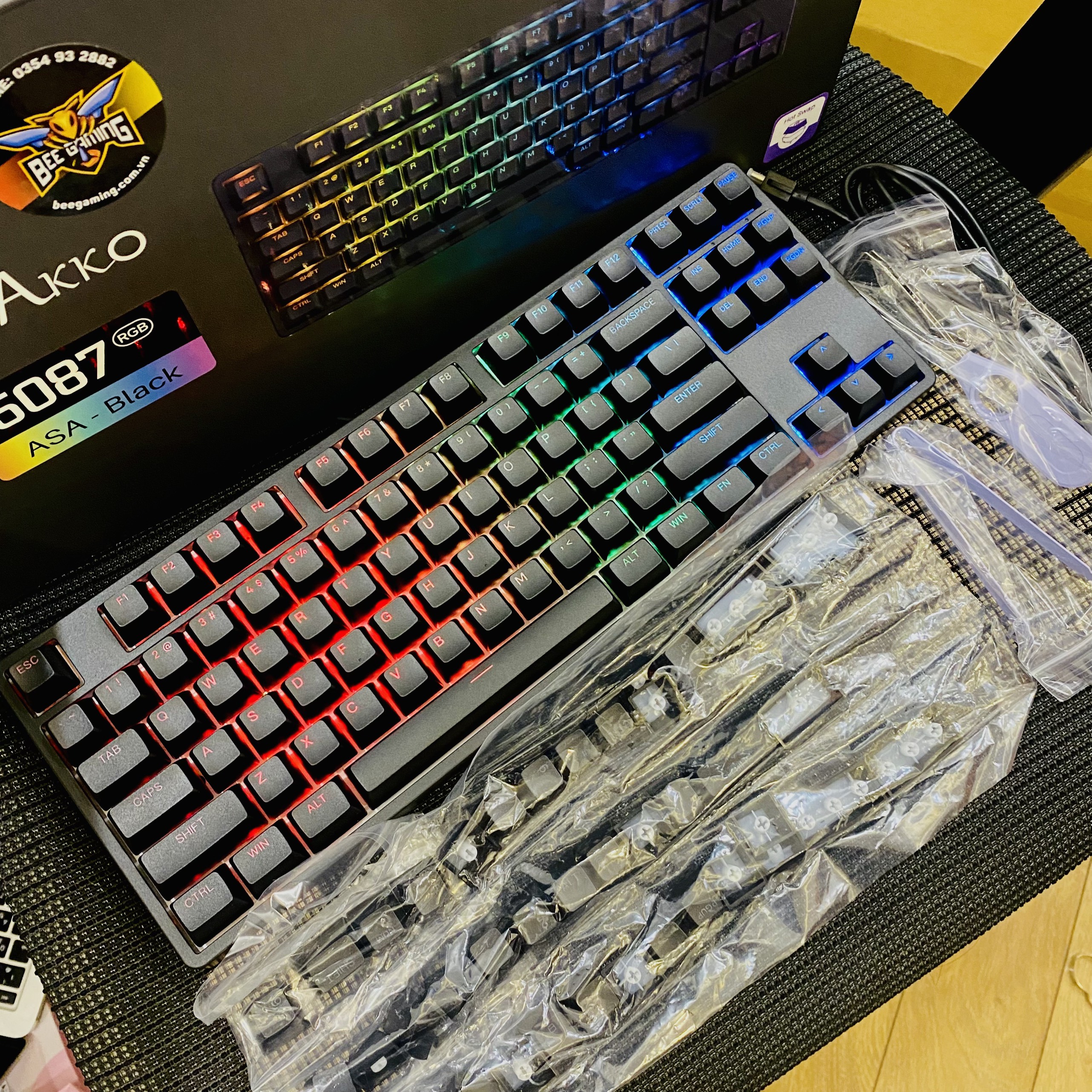 Bàn phím cơ AKKO chính hãng 5087 RGB - Black / White - Hàng chính hãng