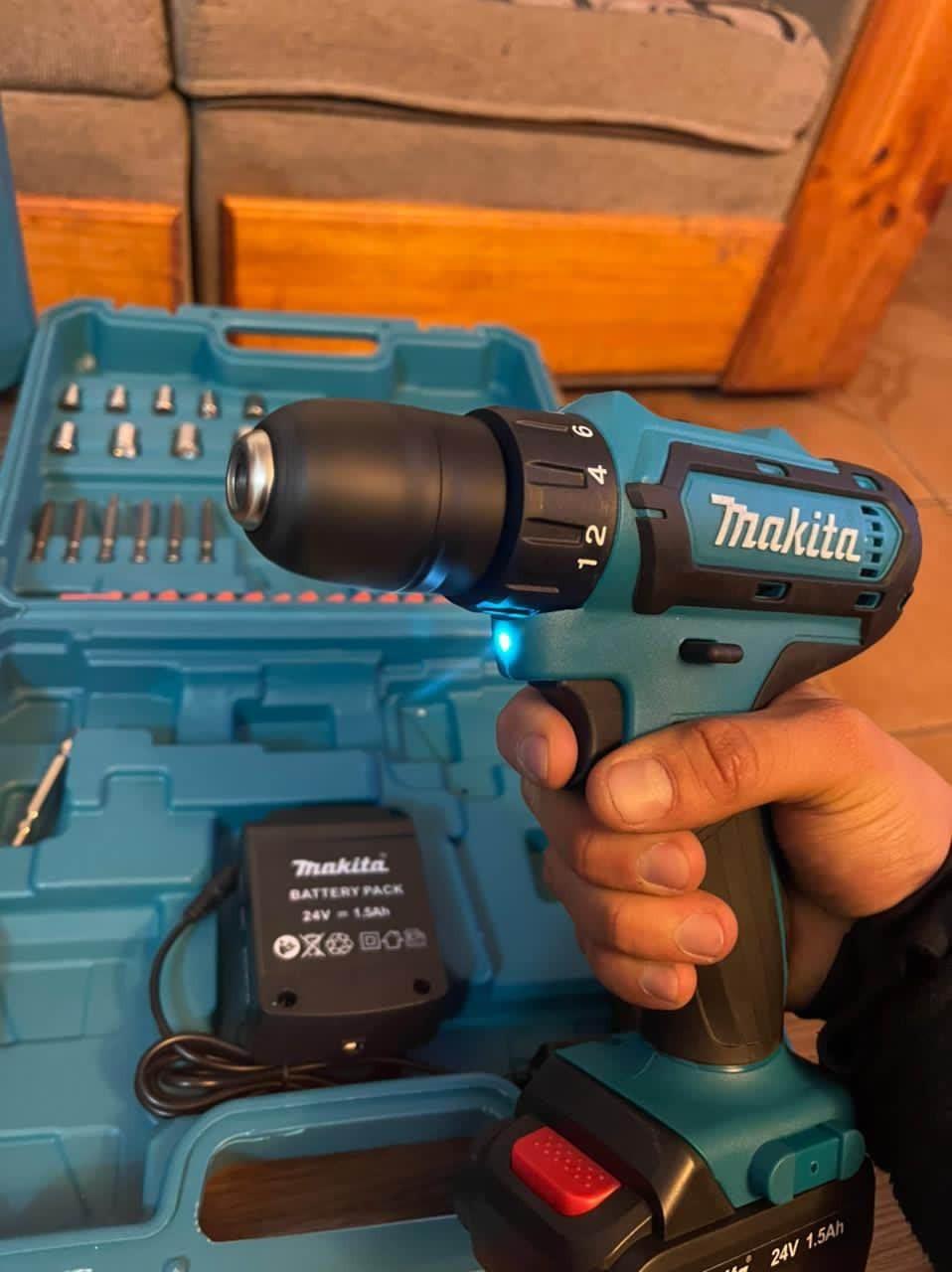 MÁY KHOAN BÚA DÙNG PIN 18V MAKITA DHP482RFE- HÀNG CHÍNH HÃNG
