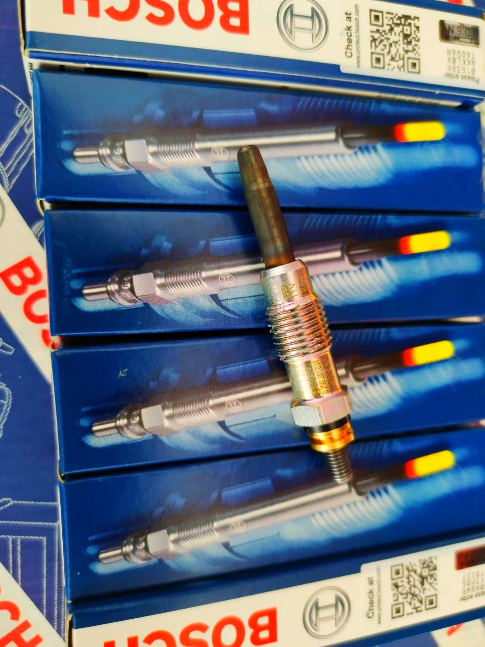 Bugi Xông Mercedes MB100, MB140 - Bosch X1039