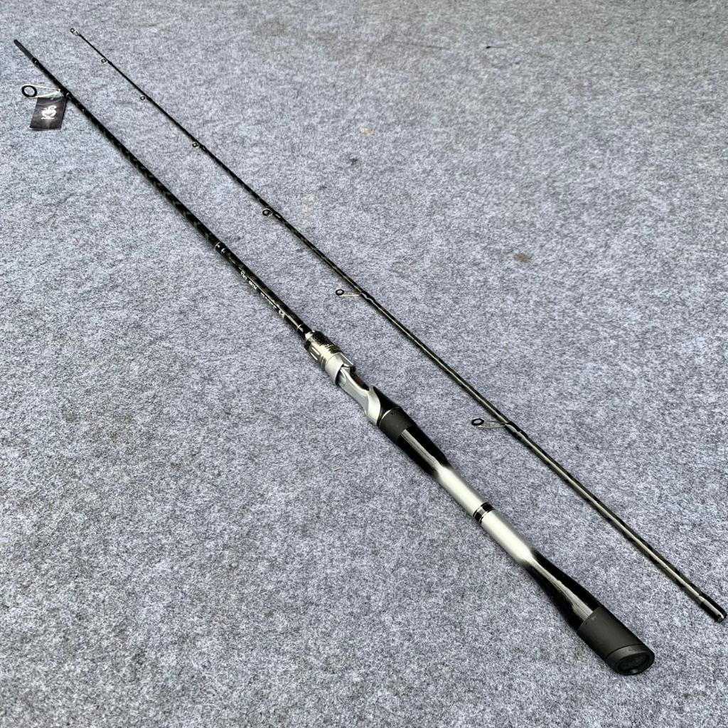 Bộ lure đứng cần BỌ CẠP TRẮNG độ cứng M carbon xoắn X + máy DEUKIO size 3000 thế hệ 2 tặng kèm dây dù PE