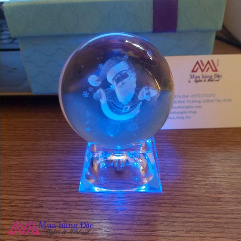 Bộ quà tặng giáng sinh 2021 Quả cầu pha lê đèn led 3d ông già noel