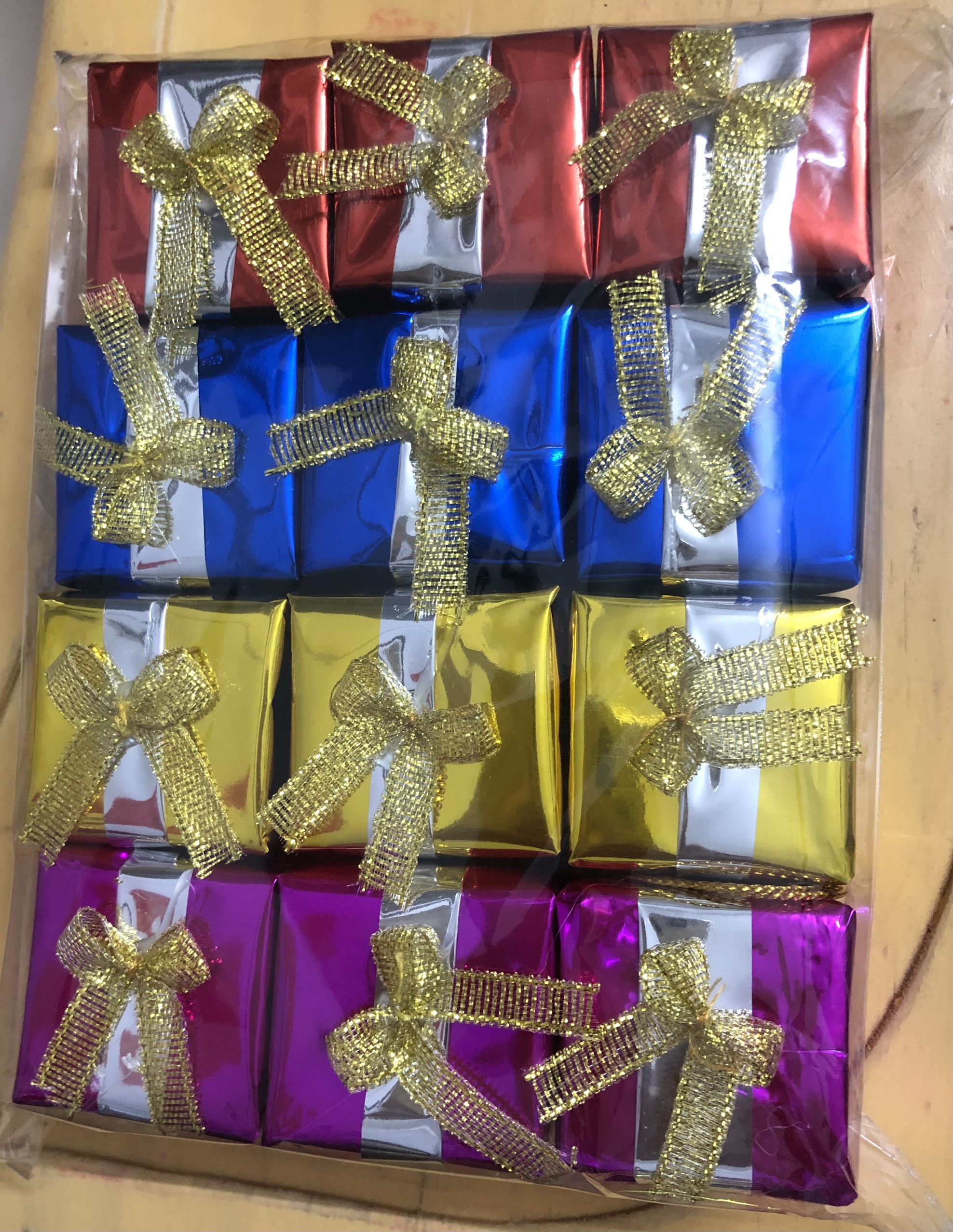 Combo 12 Hộp Quà Xinh Xắn Trang Trí Giáng Sinh Cây Thông Noel