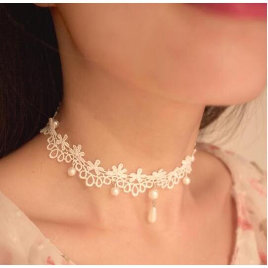 Choker ren vải trắng hoạ tiết hoa thả hạt vòng vải ren ôm cổ bó sát mẫu mới CKV119