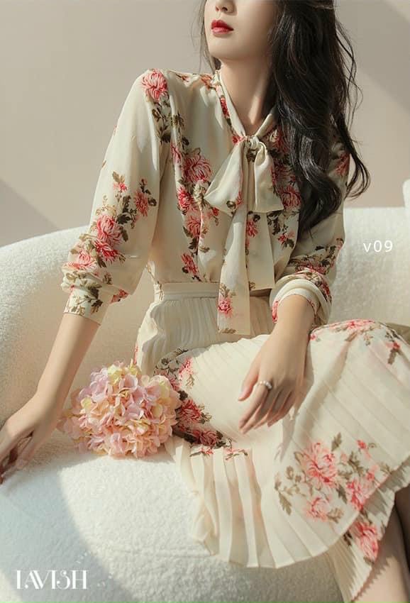 CHÂN VÁY 2 LỚP DẬP LY KÈM ÁO TAY DÀI NƠ CỔ  MÀU Y HÌNH