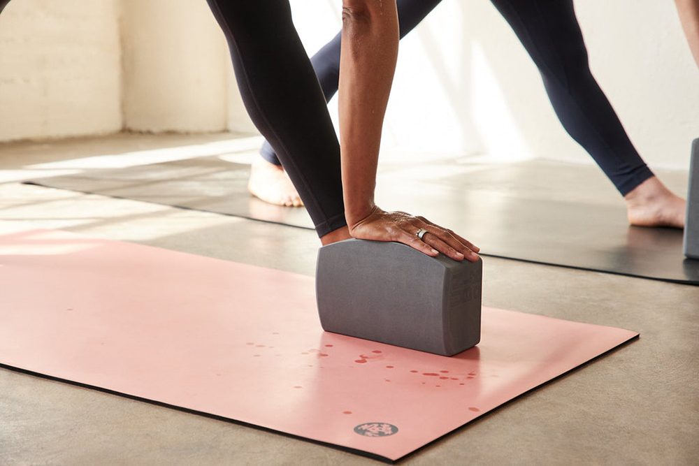 Gạch Yoga Manduka Recycled Foam Yoga unBLOK Cao Cấp