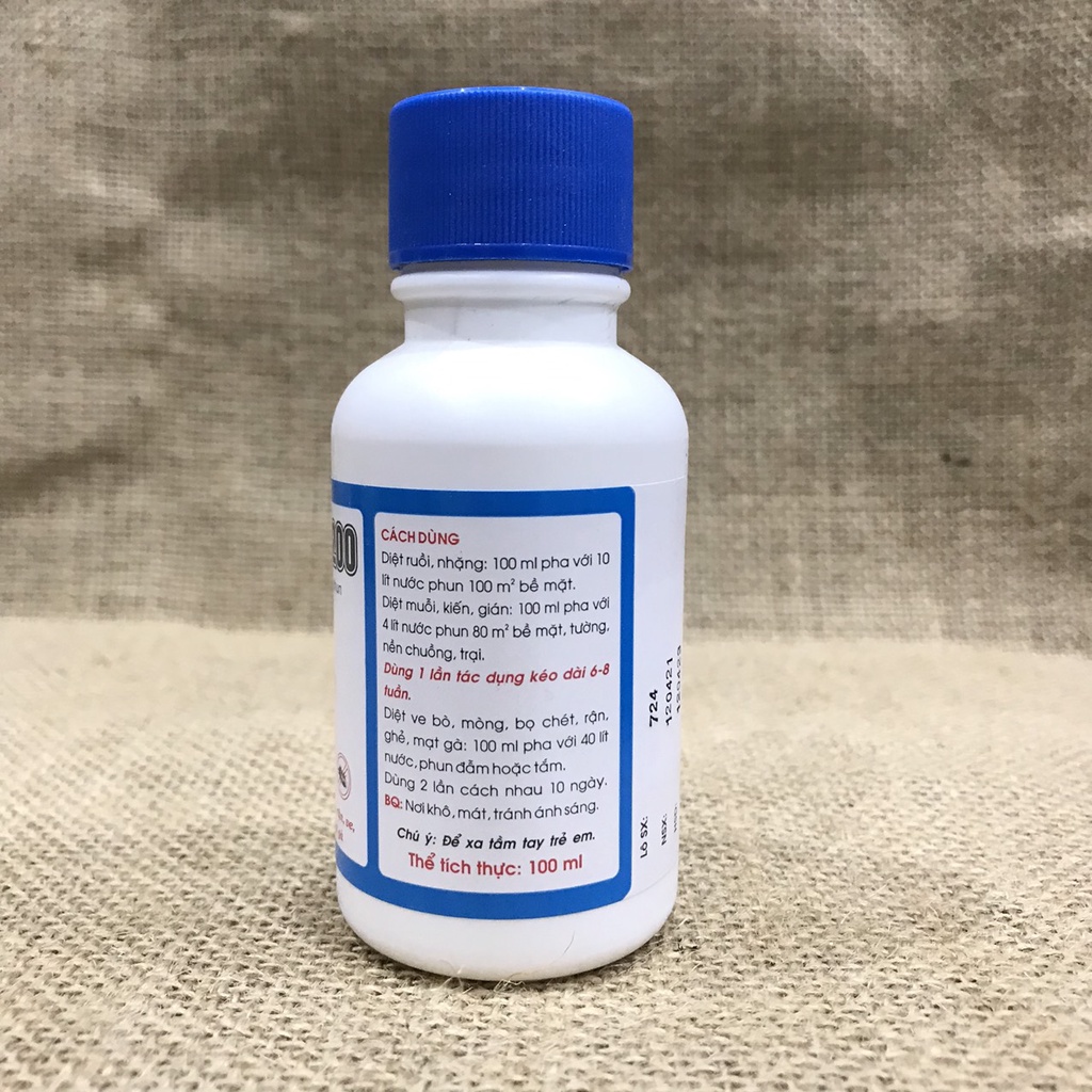 Dung dịch pha nước phun Hantox-200 Chai 100ml Diệt ve, rận, bọ chét, ghẻ, kiến, gián, ruồi, muỗi, mòng, mạt gà Sx tại VN