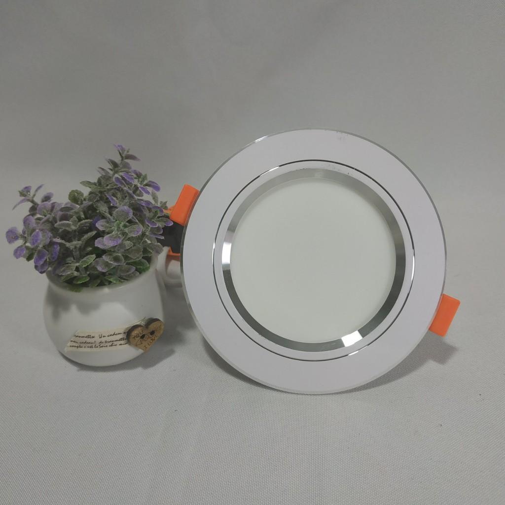 Đèn dowlight âm trần 7w khoét lỗ 90
