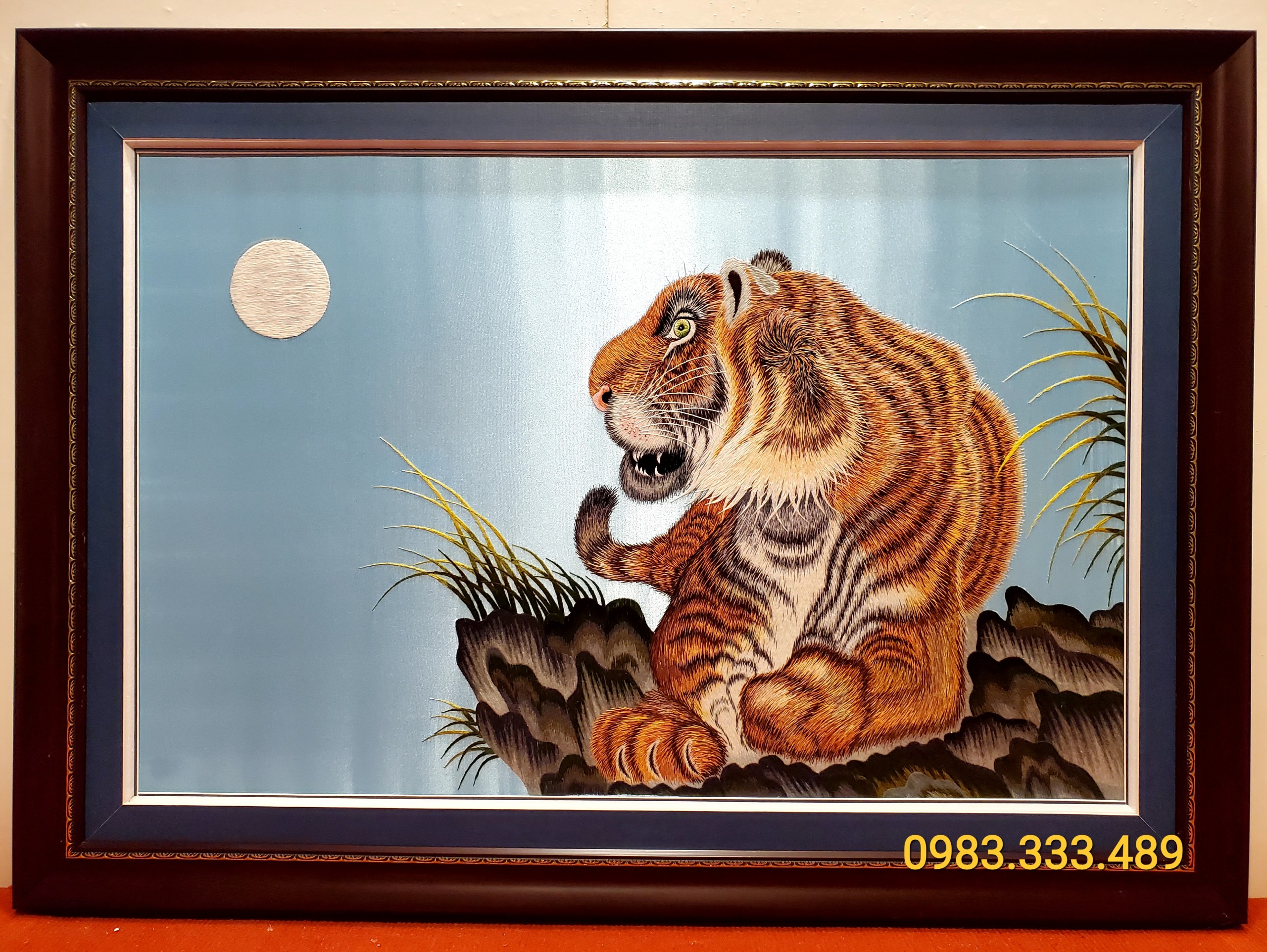 Tranh thêu tay ”Chúa Sơn Lâm ” Hổ rừng xanh