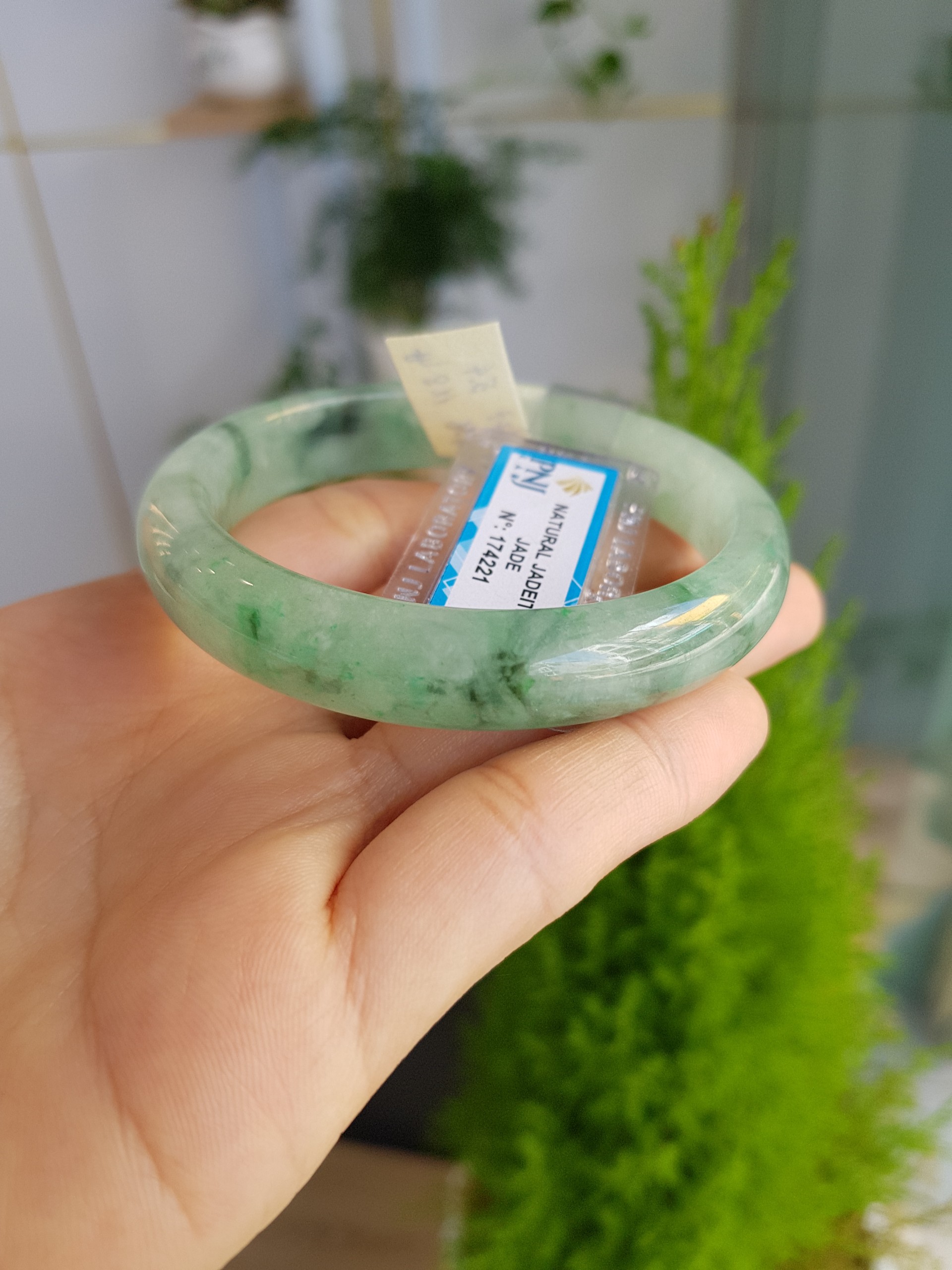 Vòng cẩm thạch bản hẹ nhẹ nhàng thướt tha PQ5677 ni 55-56