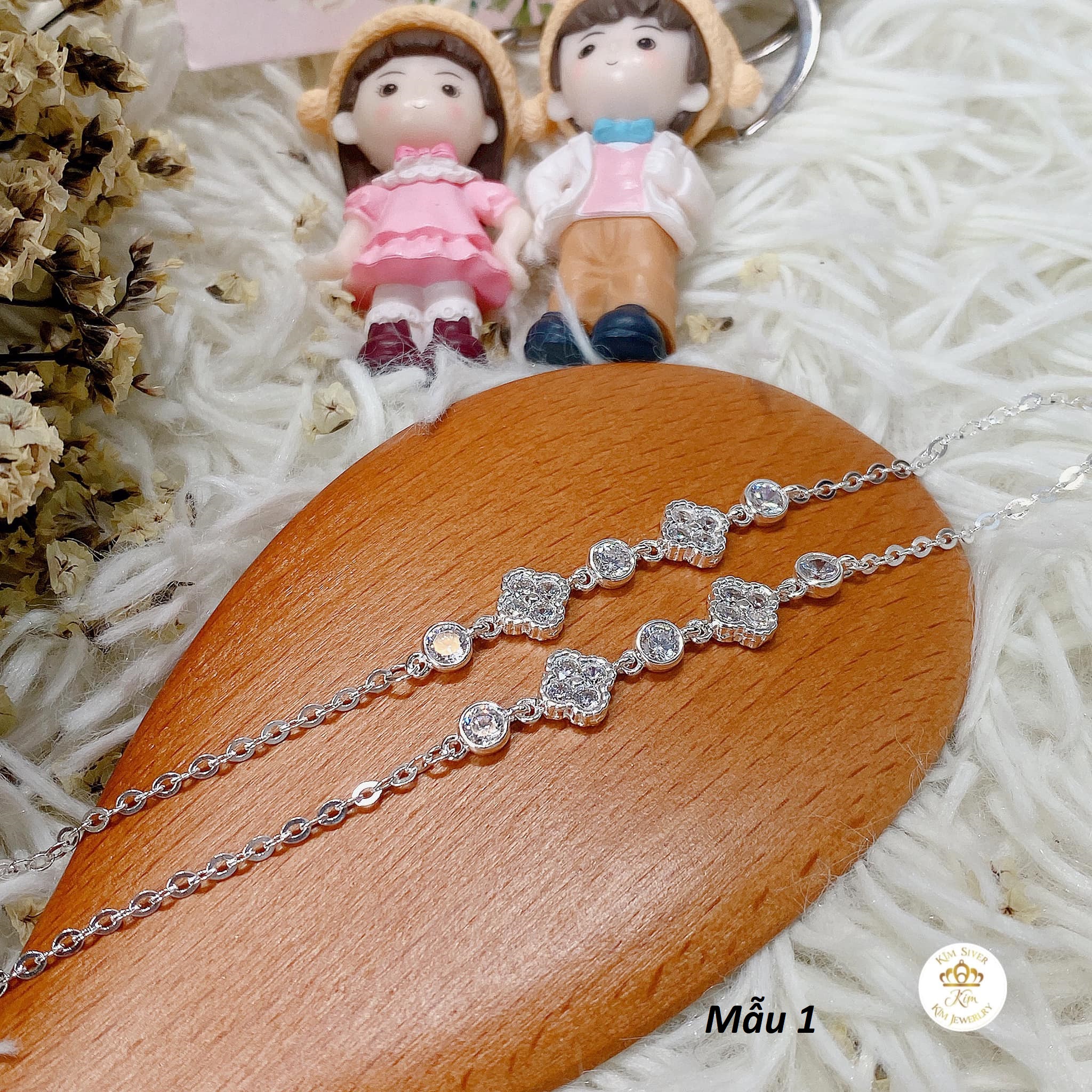 Lắc tay nữ thời trang chất liệu bằng bạc MS084t