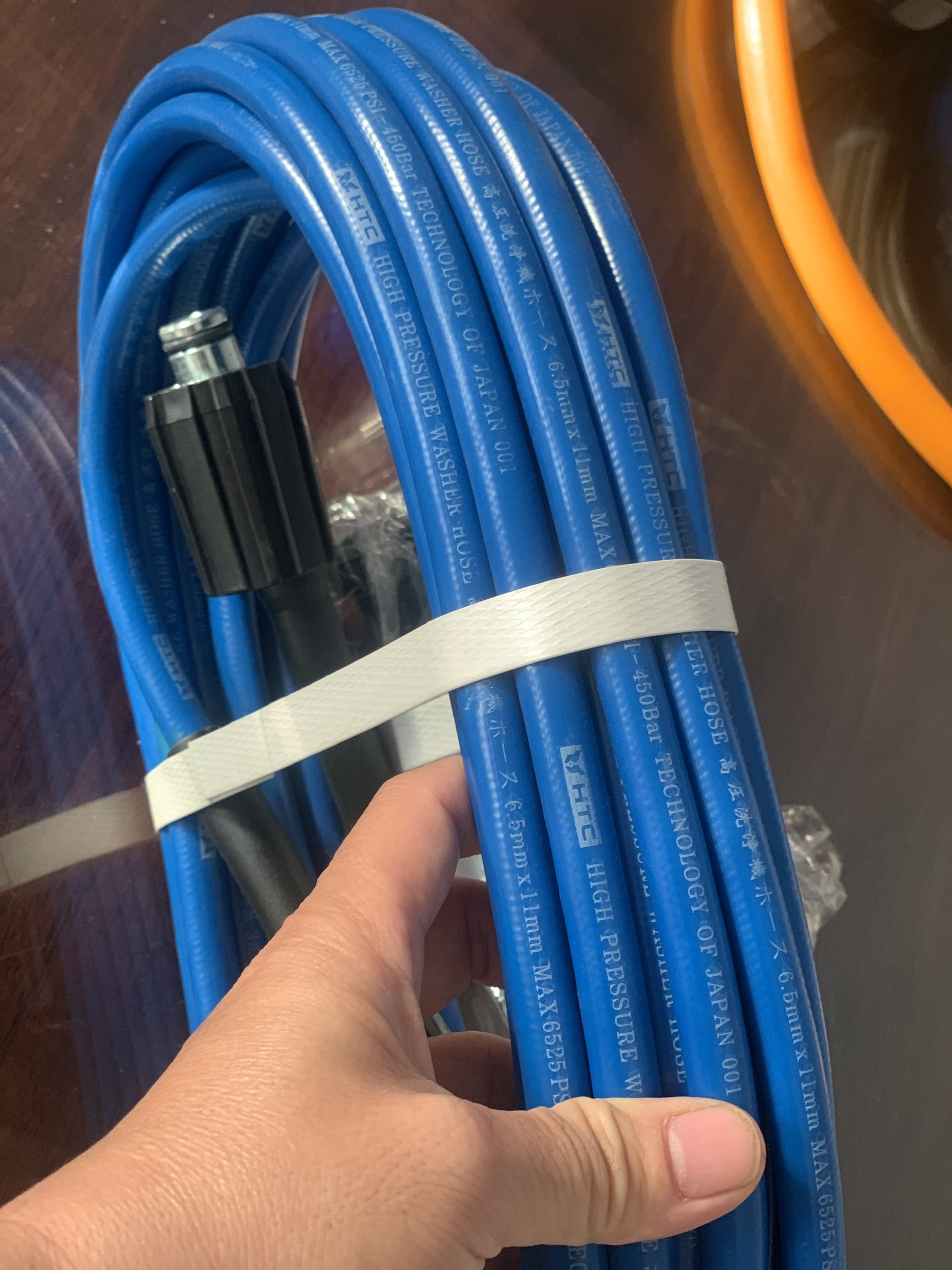 Dây xịt rửa xe HIỆU HTC LOẠI 30M, HTC6511-30W3 từ nhựa PVC-PU áp lực cao 420 bar, ĐK 6.5*11mm, đầu nối ren 1.5x22mm
